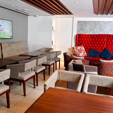 Hillpark Hotel Nairobi Bagian luar foto