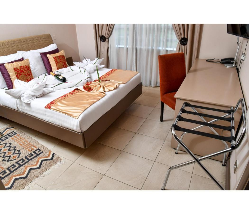 Hillpark Hotel Nairobi Bagian luar foto