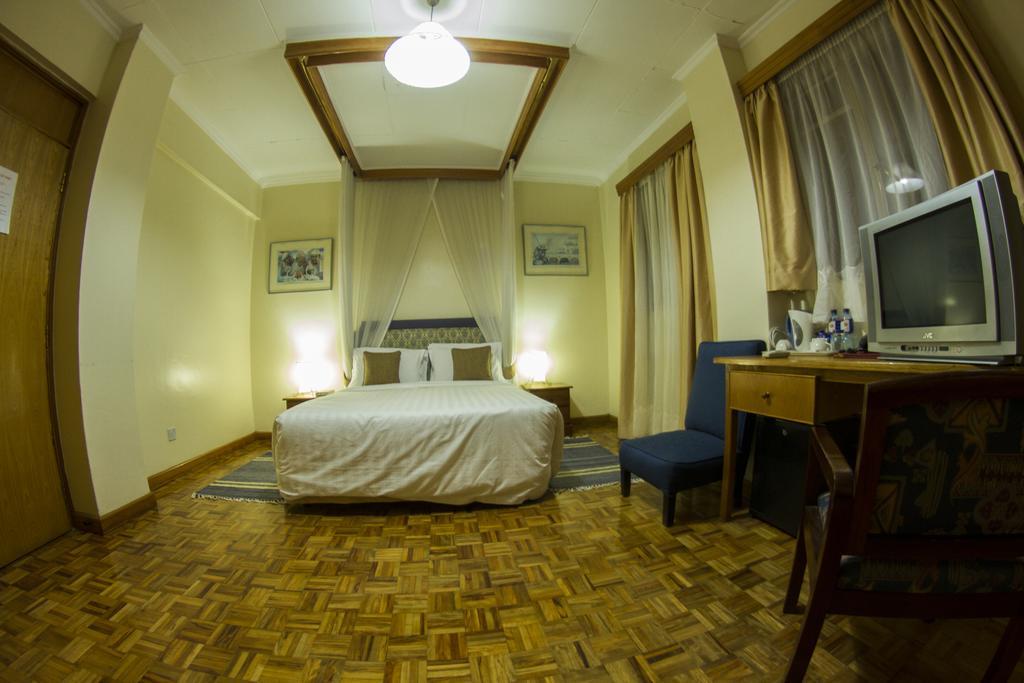 Hillpark Hotel Nairobi Bagian luar foto